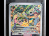 une photo d'une carte Pokémon dans un étui en plastique