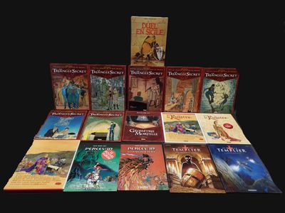 un grand nombre de livres posés sur une table