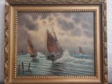 une peinture à l'huile représentant un voilier en mer, avec d'autres bateaux en arrière-plan
