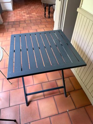 6 Tables, extérieure, noire en aluminium - Photo 1
