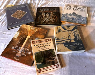 5 Volumes sur le thème du Portugal