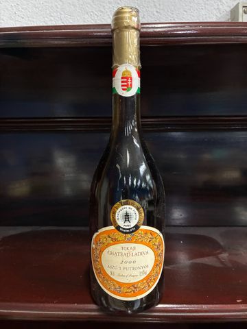 TOKAJI. Château Ladiva. 5 Puttonyos. 2000. 50 cl.