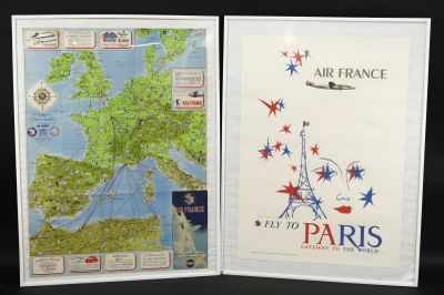 deux cartes encadrées de la France et de la France exposées