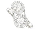 une bague en diamant et or blanc