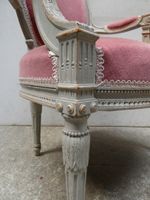 Fauteuil en bois sculpté et laqué, à dossier à médaillon - S… (photo 3)