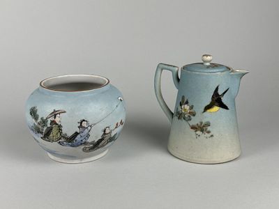 Ensemble en porcelaine à fond dégradé granité bleu-gris comp…