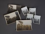 plusieurs vieilles photos en noir et blanc représentant un groupe de personnes