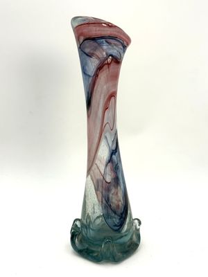 Vase soliflore en verre soufflé marbré rouge et bleu.