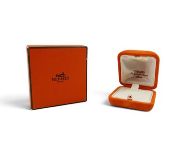 a close up of a box with a ring inside of it