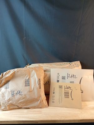 Lot de 4 colis Mystere (Retour Amazon,NPAI, Adresse incomple…