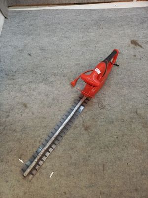 Taille-haie électrique FLYMO modèle EasiCut 250 (non-testé, …