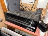 a picture of a stereo system sitting on top of a table