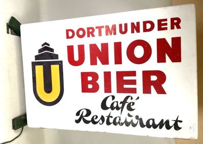une pancarte sur laquelle on peut lire « Ne pas entrer » au « Union Beer Café Restaurant »
