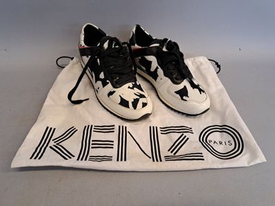 KENZO Paire de baskets en toile enduite et cuir bicolore noi… - Photo 1