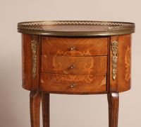 Paire de table d'appoint de forme rognon, en bois de placage… (photo 3)