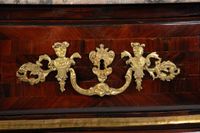 Commode galbée en bois de placage ouvrant par cinq tiroirs a… (photo 2)
