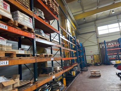 70 mètres linéaires de rack gros porteur