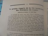 un livre ouvert sur lequel figure l'image d'un train
