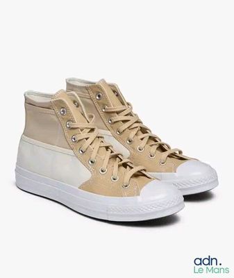 baskets Converse All Star montantes, beiges et blanches