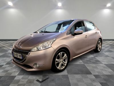 PEUGEOT - 208 1.6 VTI 120CH BVM5 ALLURE - ES - Mise en servi…