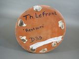 a sign that says the left front restaurant on it