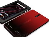 deux smartphones rouges et noirs posés côte à côte sur une surface blanche
