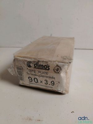 a box that is sitting on a table