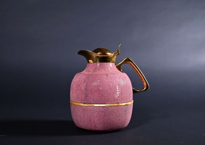 ALFI - WESTERN GERMANY. Verseuse en métal doré matériau comp…