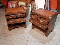 Paire de chevets style bateau en acajou et placage d'acajou,… (photo 5)