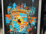 peinture représentant une borne d'incendie posée sur un chariot dans un parking