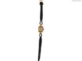 une image d'une montre-bracelet avec un bracelet noir et un cadran doré