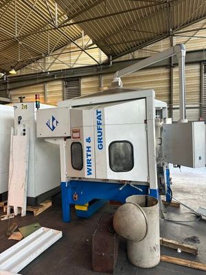 Dans les locaux à ST PIERRE EN FAUCIGNY :