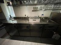 Tour réfrigéré inox de marque INFRICO avec plonge un bac en …