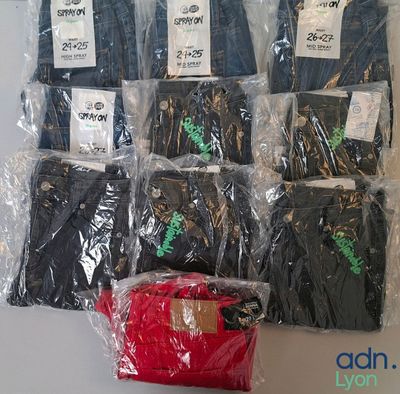 Lot de 10 jeans - SPRAY ON - CHEAP MONDAY - Diverses tailles…