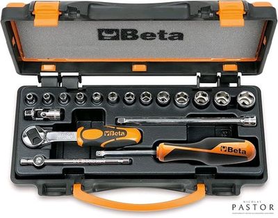 une image représentant une trousse à outils dans un coffret en plastique avec des poignées orange