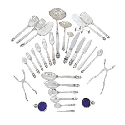 many different types of silverware arranged in a circle