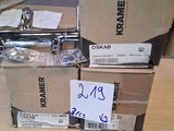 plusieurs boîtes empilées les unes sur les autres