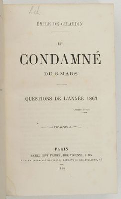 un livre ouvert avec un titre en noir et blanc