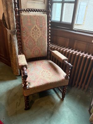 Fauteuil d'apparat, Enlèvement sur place à Bretenoux - 46 : …
