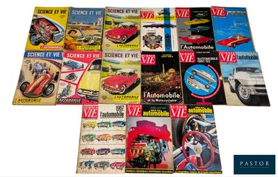 a lot of magazines that are on the table