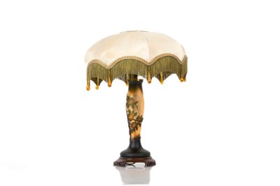 Verrerie de VIANNE pour SUBERVILLE. Lampe en verre multicouc…