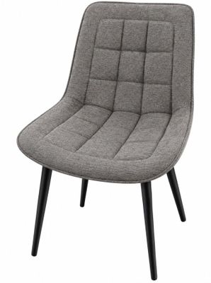 une chaise grise aux pieds noirs sur fond blanc