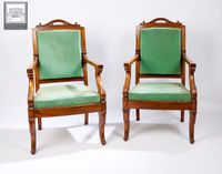 Paire de fauteuils en bois
