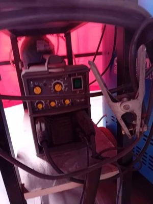 l'image d'une machine installée dans une pièce