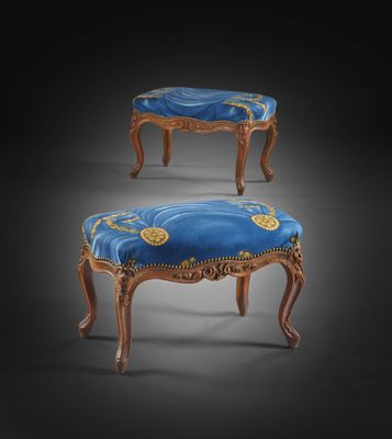 une paire de tabourets « gilet » de style Louis II