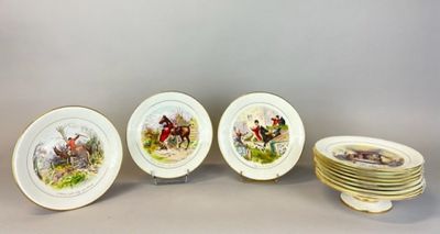 WEDGWOOD 11 assiettes et 2 présentoirs en porcelaine polychr…
