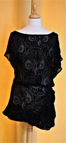 JC DE CASTELBAJAC – Long Top asymétrique, manches courtes, velour...