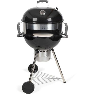 une grille noire posée sur un support, sur fond blanc