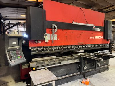l'image d'une machine installée dans un entrepôt