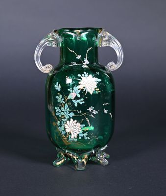 Dans le goût d'Auguste JEAN. Vase à anses en verre clair et …